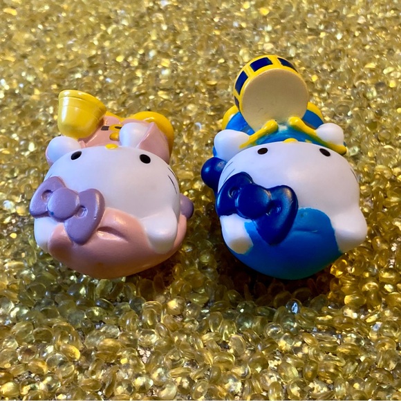 😻 3 for $13 (2) 2003 Hello Kitty Holiday Music Figures - Picture 6 of 11